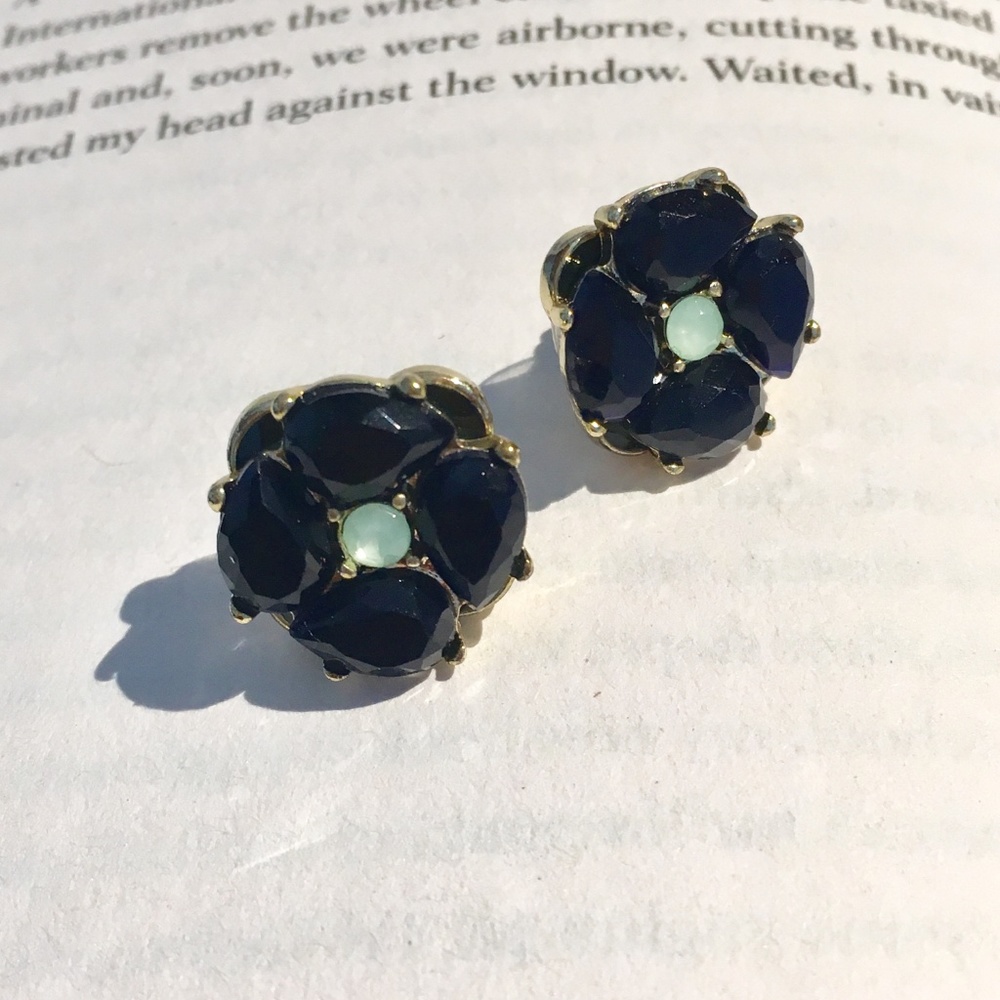 🌻 Blue Flower studs